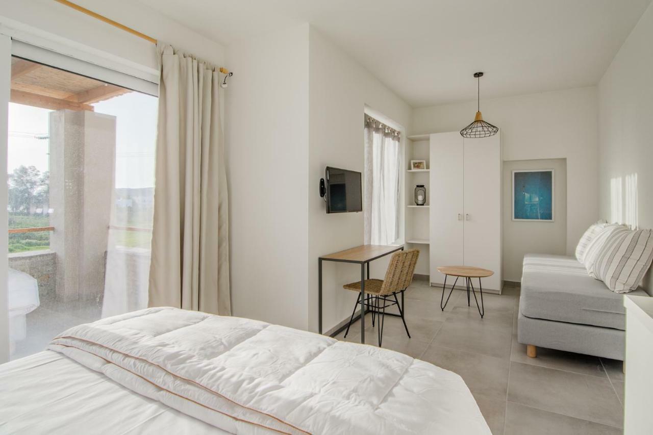 Village Apartment *
