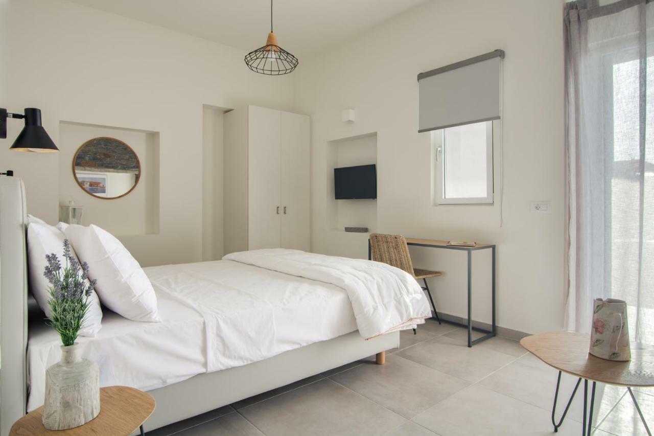 Village Apartment *