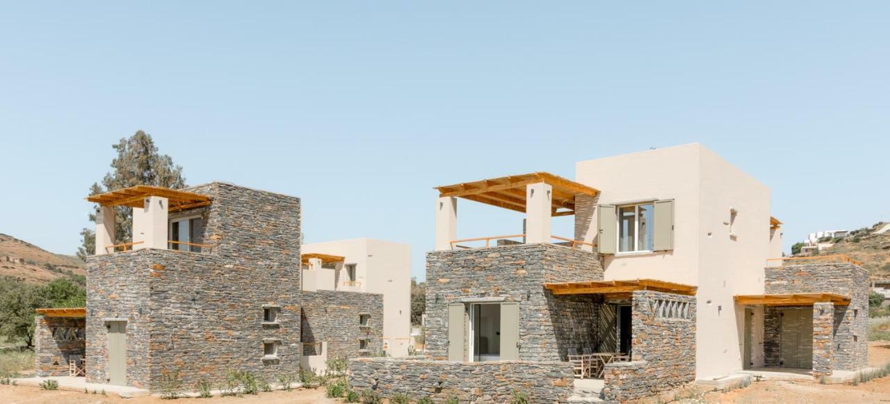 Village Apartment *